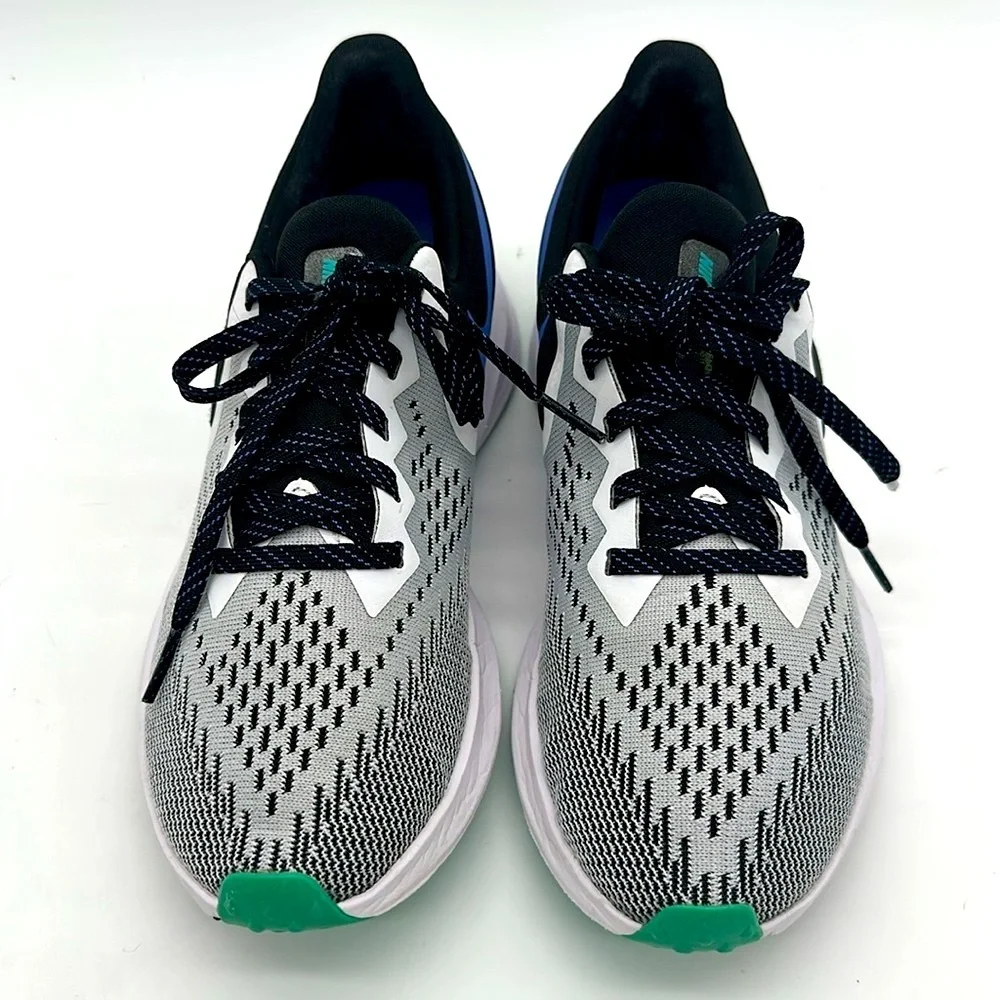 Nike Women's Size 7.5 Zoom Gray Winflo Runfast-Just Do It Sneakers